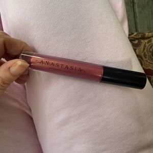 Anastasia Beverly Hills Pink Lip Gloss St Tropez